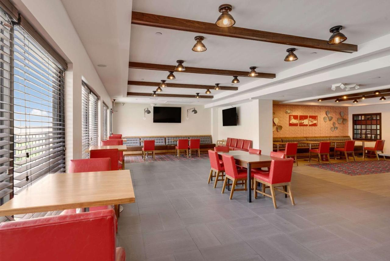 The Crossroads Hotel - Newburgh Zewnętrze zdjęcie