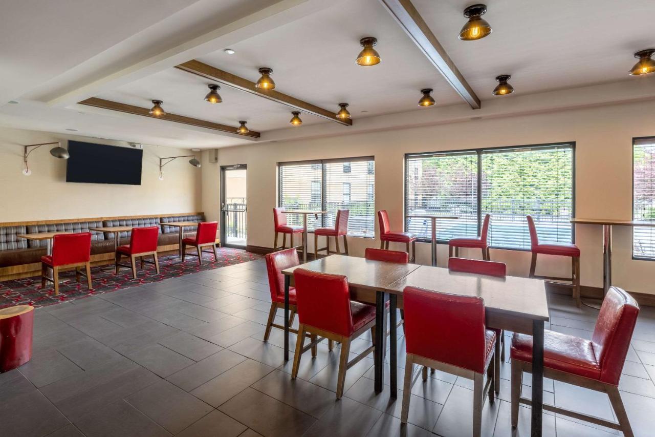 The Crossroads Hotel - Newburgh Zewnętrze zdjęcie